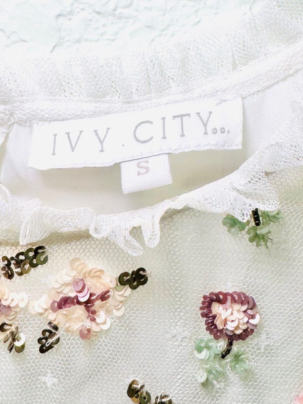 Ivy City Co Paris Dress Small White Floral Beaded Lace Ruffle Bridal Modest - Picture 5 of 10
